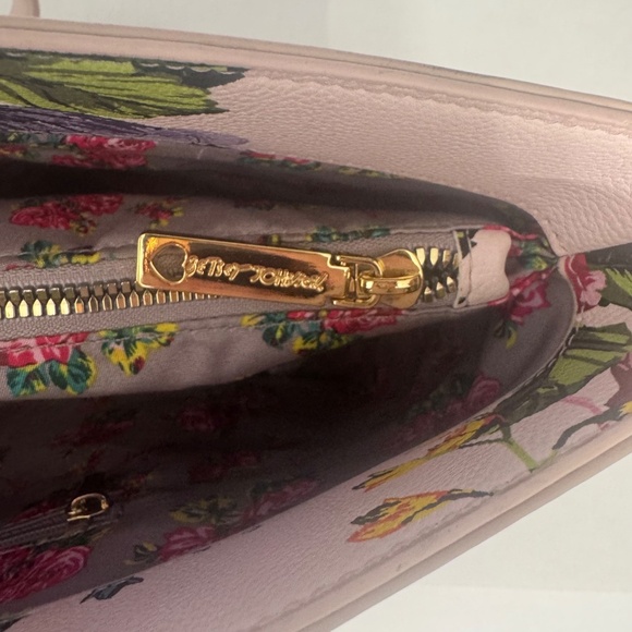 Betsey Johnson Tote Shoulder Bag Blush Pink w/Floral Lining/Purse/Handbag/Large - Picture 9 of 17
